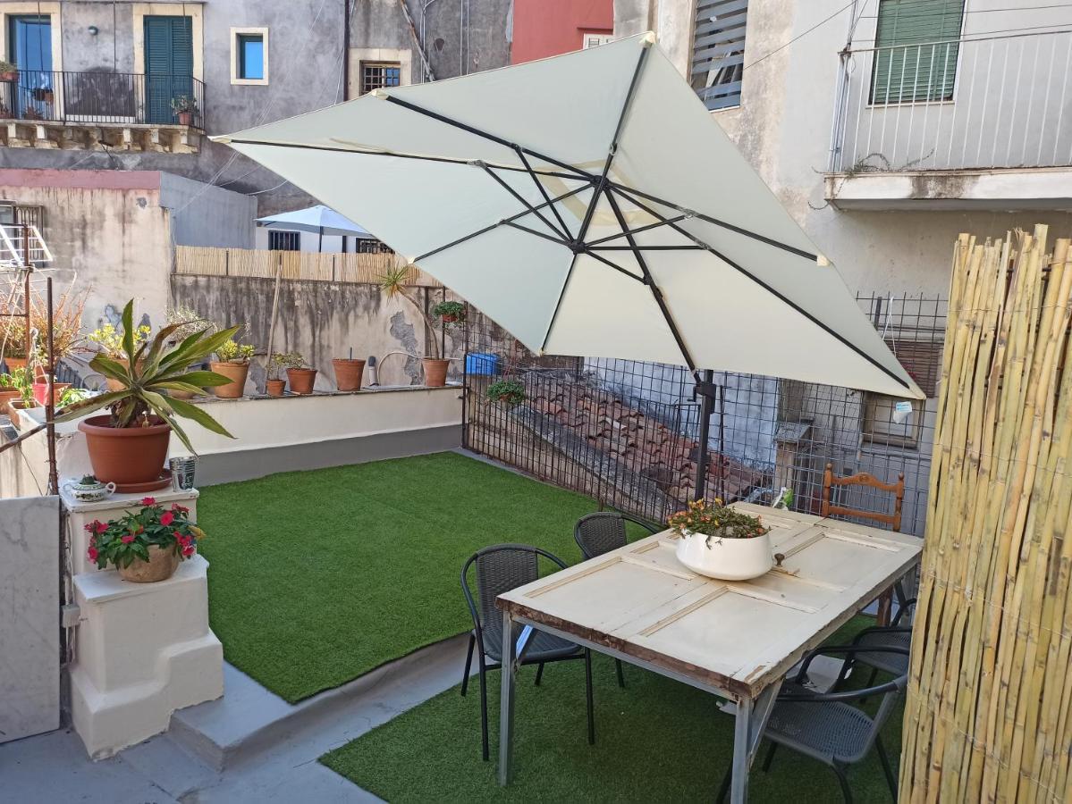Appartement Dimora Lucia à Catane Extérieur photo